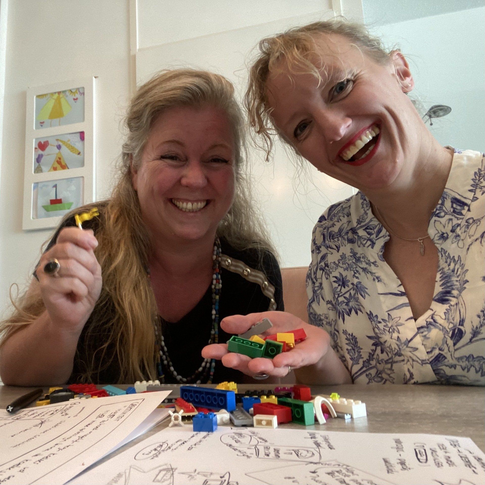 trainer, lego, zakelijk tekenen, busines drawing visuel