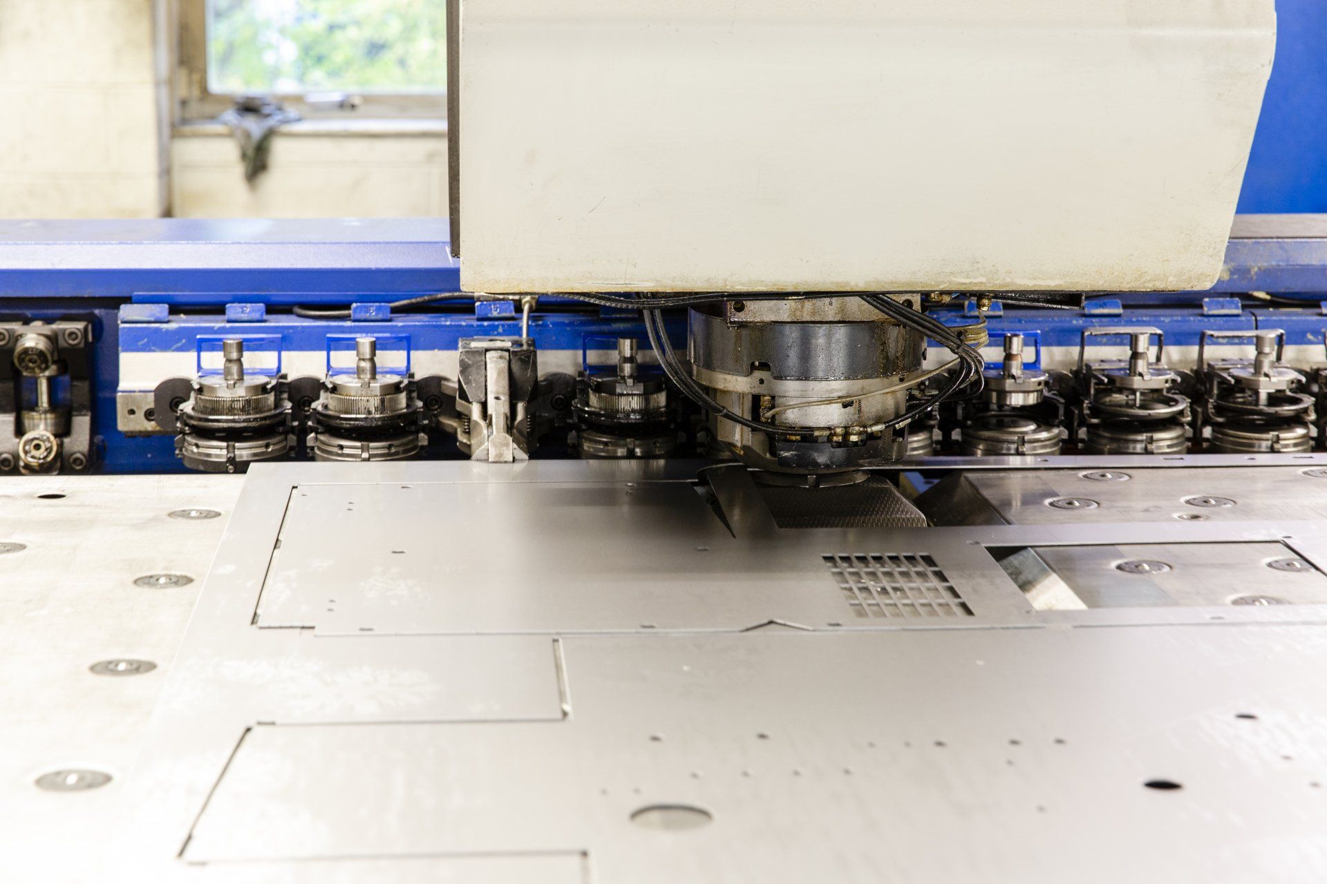 Sheet metal fabrication company Henderson Fabrications UK Ltd