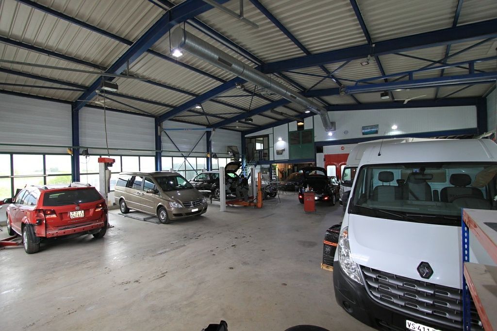 intérieur de garage vue d'ensemble