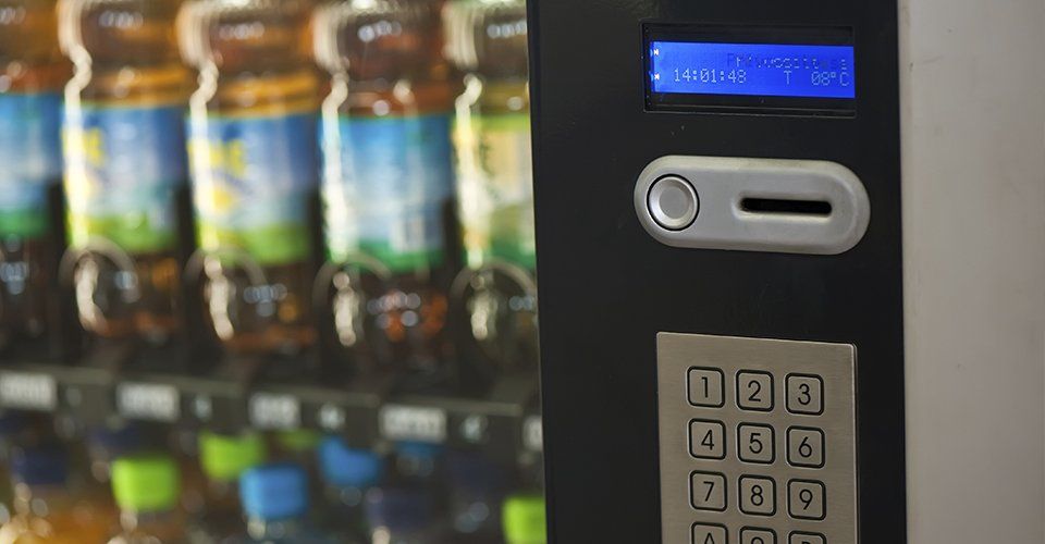 Vending machine for repair