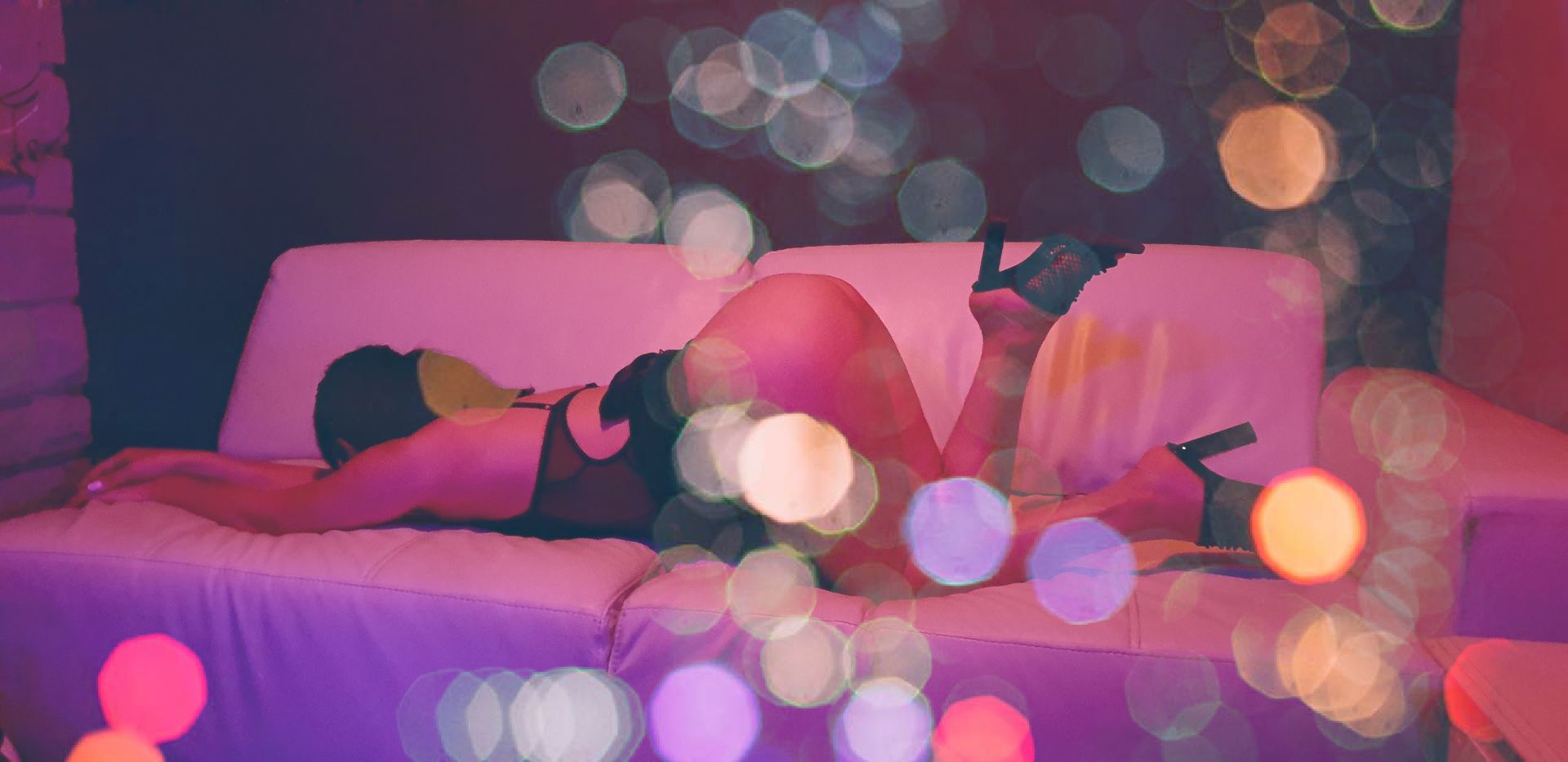 Le CRYSTAL champagne bar Hôtesses Sombreffe - Gembloux - Namur - Charleroi