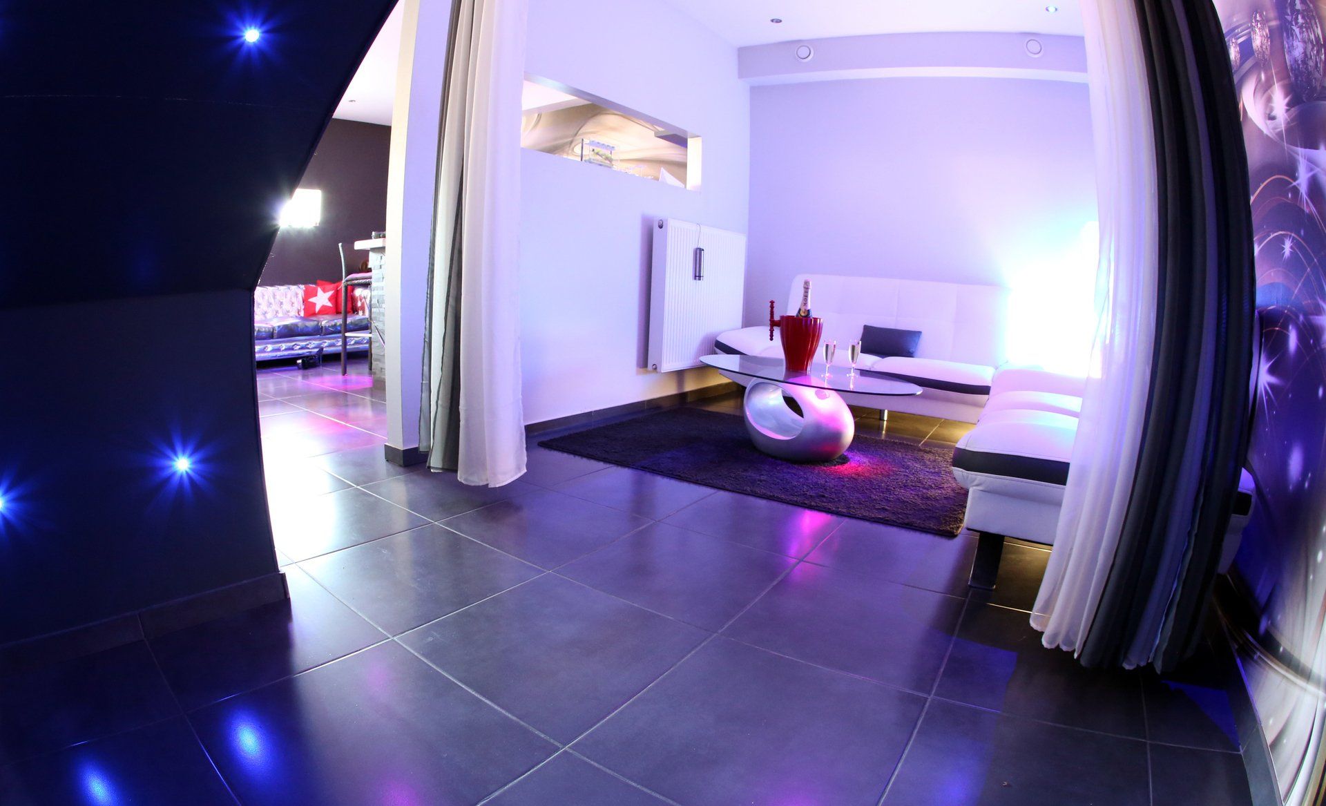 Le CRYSTAL champagne bar Hôtesses Sombreffe - Gembloux - Namur - Charleroi