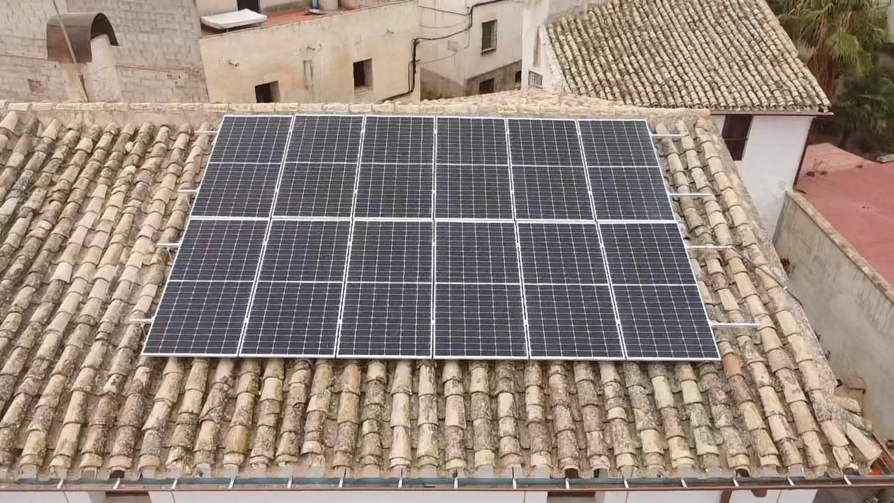 INSTALACIÓN+FOTOVOLTAICA