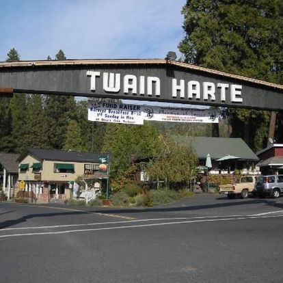Twain Harte Entrance street view.