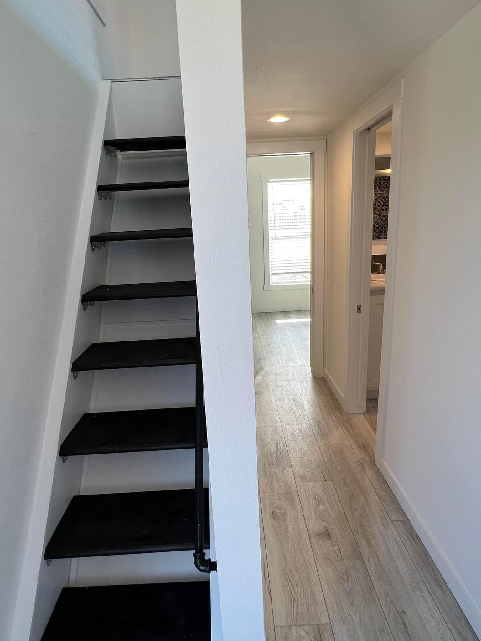 Simple Staircase — Mansfield, TX — Factory Showcase Homes LLC