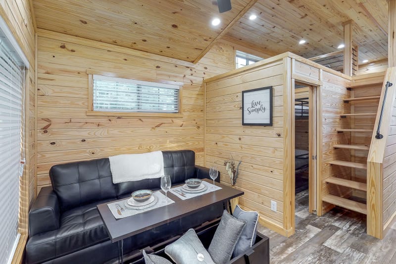 APL 544 Living Room — Mansfield, TX — Factory Showcase Homes LLC