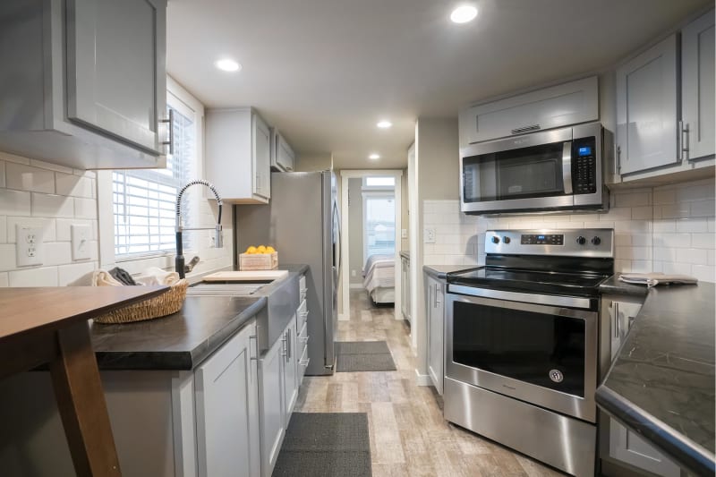 APS 527B MS Kitchen — Mansfield, TX — Factory Showcase Homes LLC