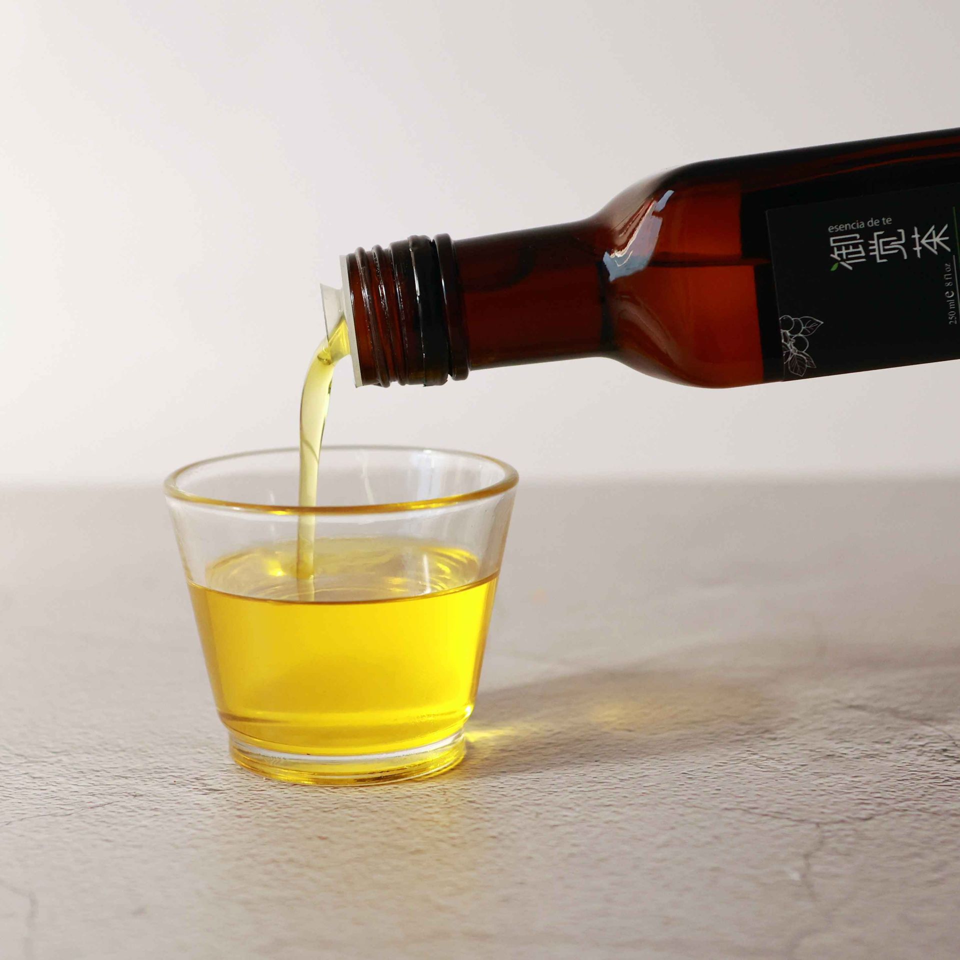 金淳冷壓初榨苦茶油 250ml 母親節優惠加贈喉糖