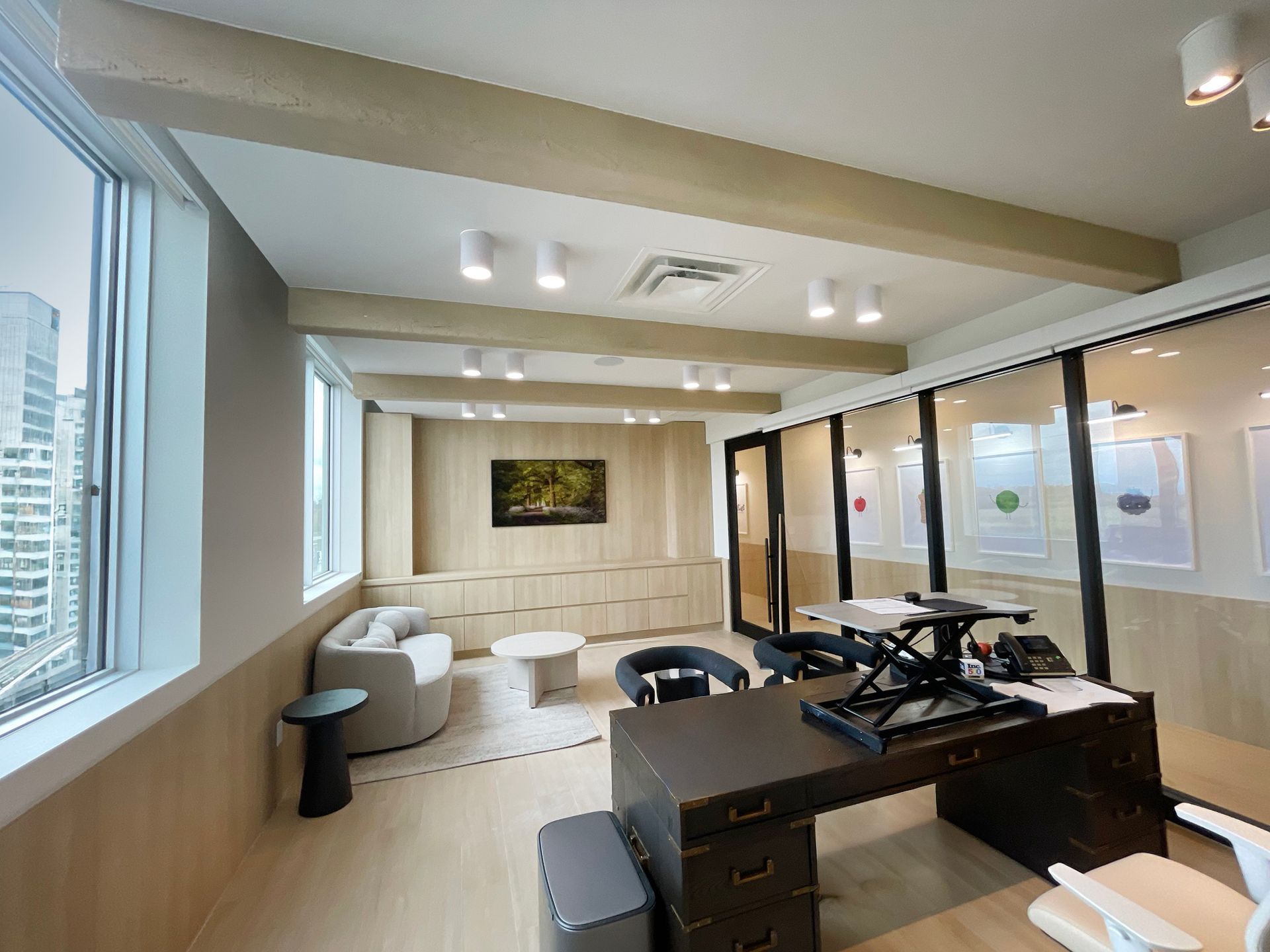 Montreal and Winnipeg showroom installers