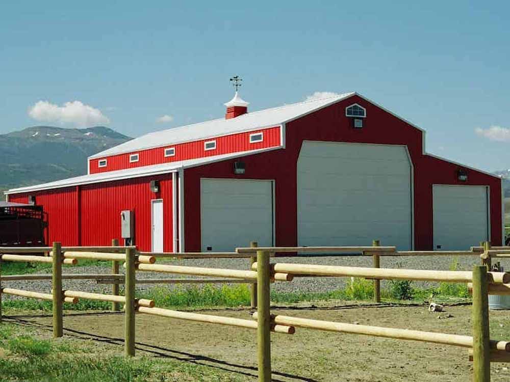 Prefabricated Steel Barn