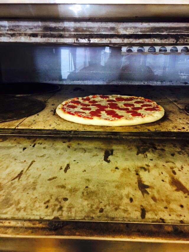 Hot pizza — Mifflinburg, Pa — The Original Italian Pizza & Restaurant