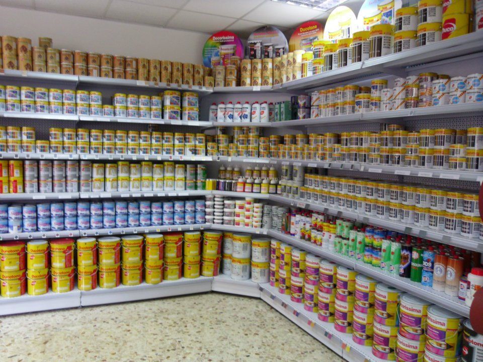 Vernici in esposizione