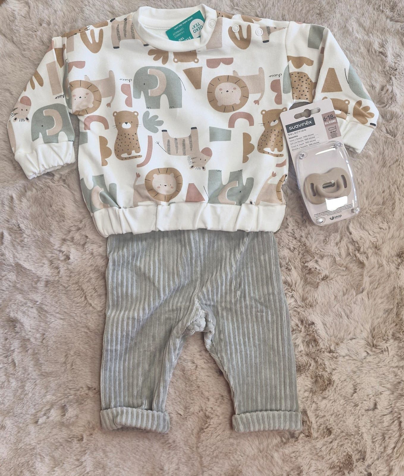 Maglia e pantaloni bimbo