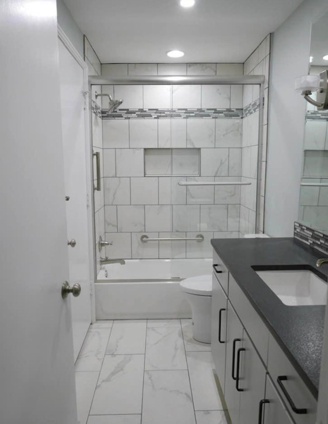 Bathroom — Gainesville, TX — Morris Painting & Renovation