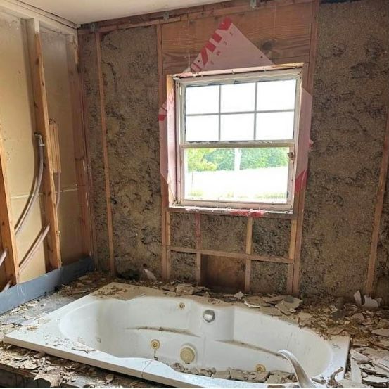 A picture of sink before remodeling - Gainesville, TX - Morris Painting & Renovation