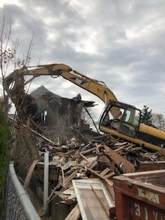 Oops! Demolition company tears down wrong home in Dallas