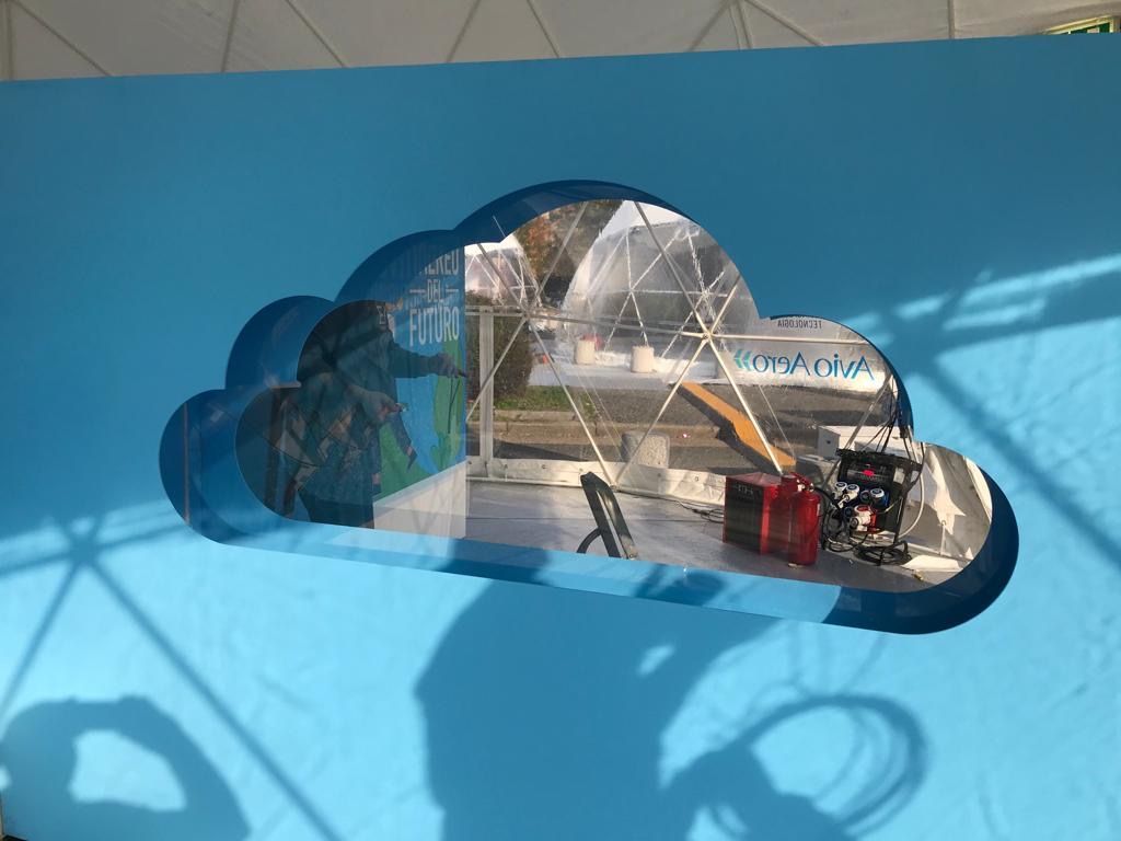 dettaglio di parte di uno stand allestito per una fiera