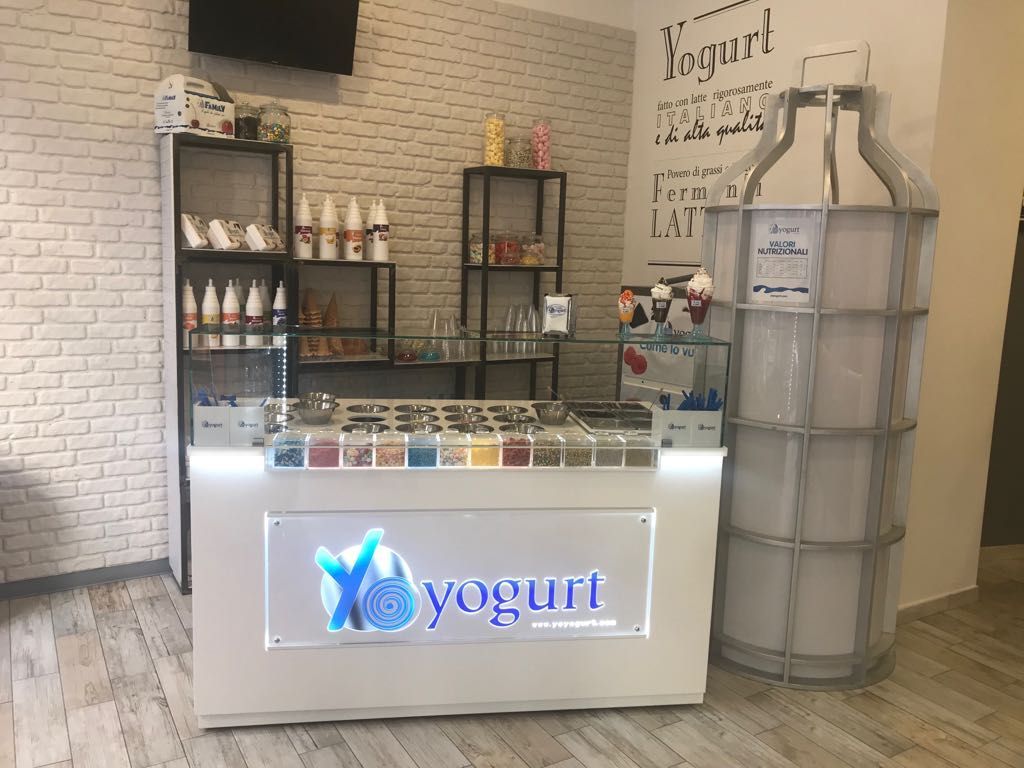 allestimento per negozio, yogurteria