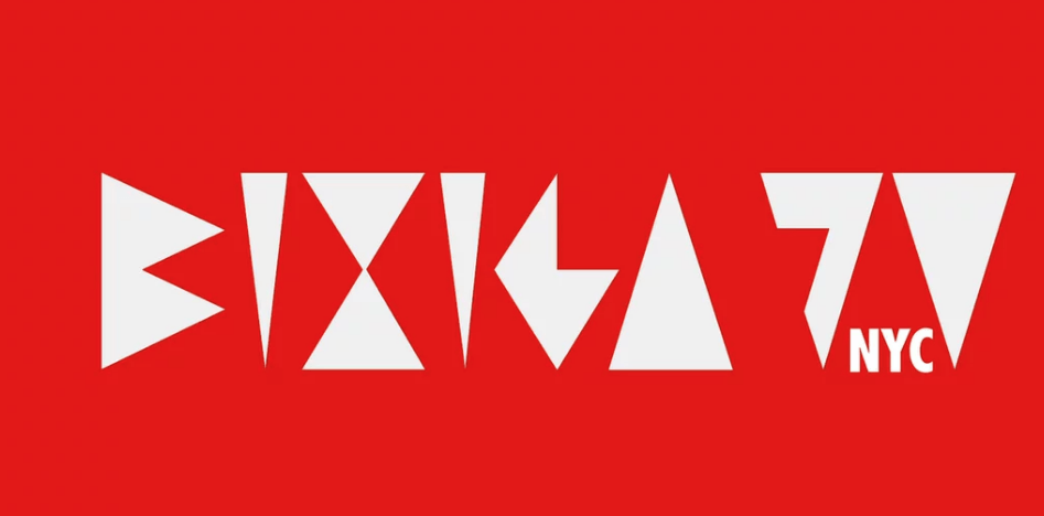 Um fundo vermelho com triângulos brancos e a palavra nyc nele