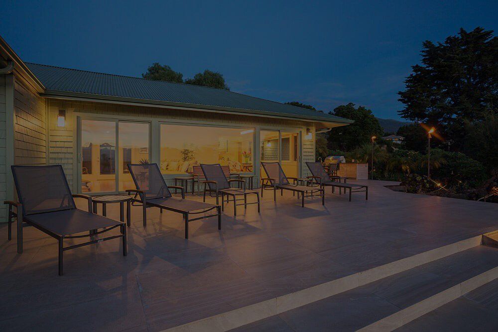 Exterior glass windows