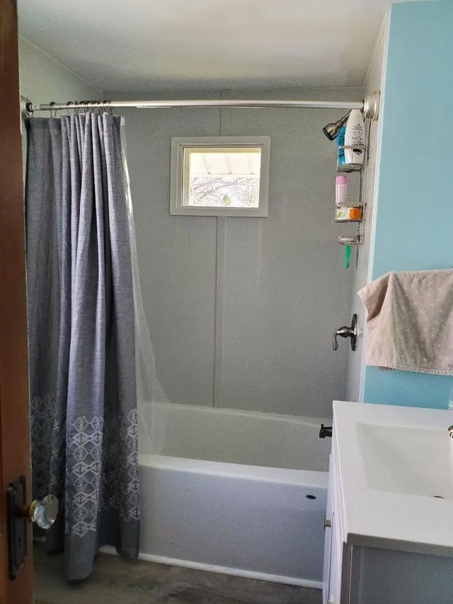 Small Bathtub — Rochester, NY — Mallo Home Improvements