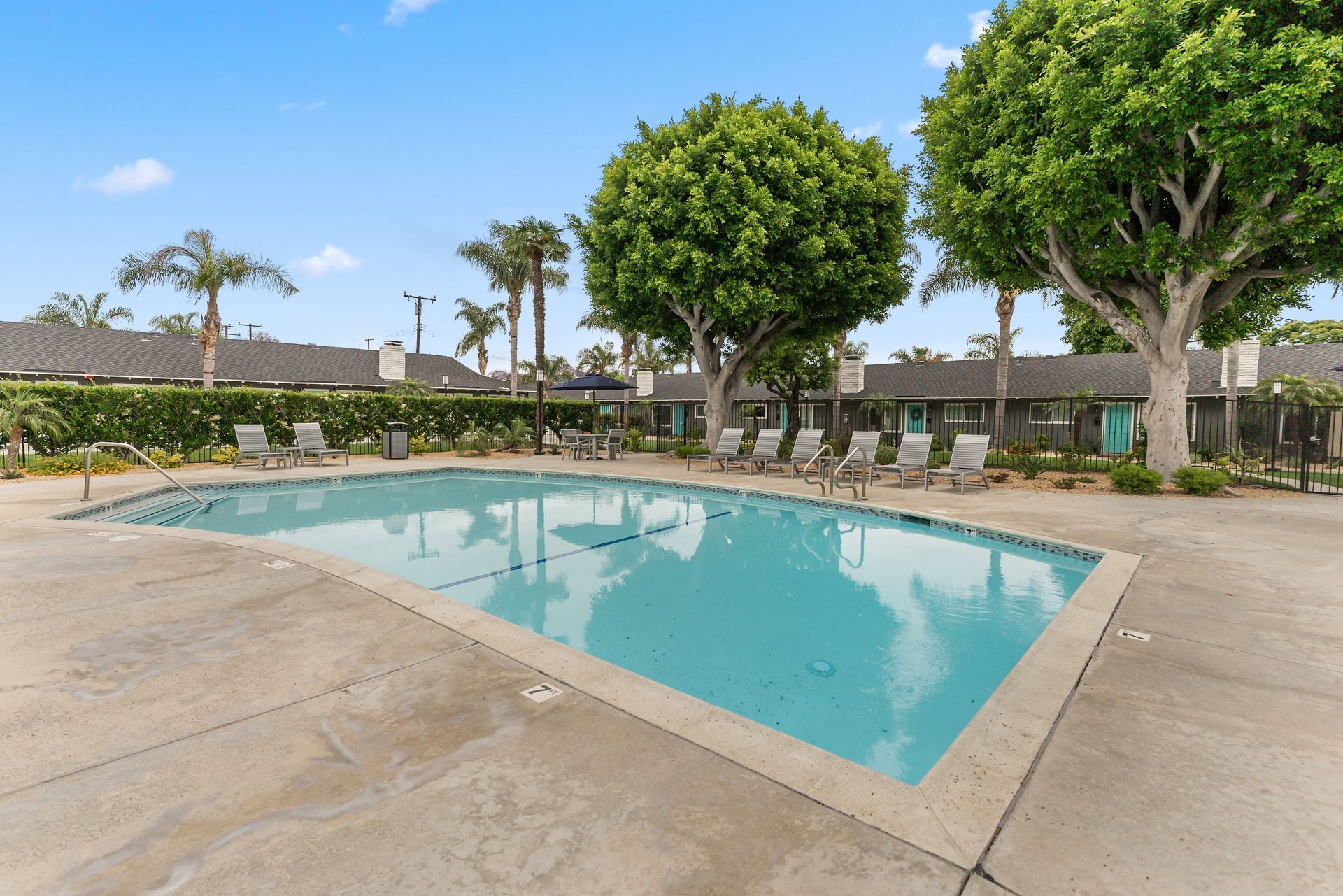 Washington Apartments photo gallery