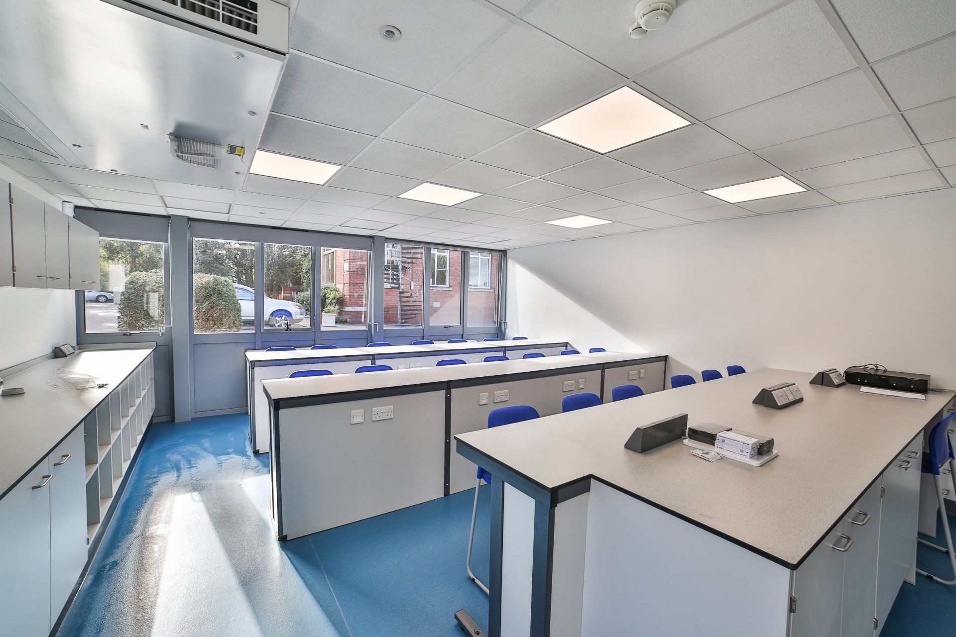 Cheltenham College Middle School laboratory refurbishment