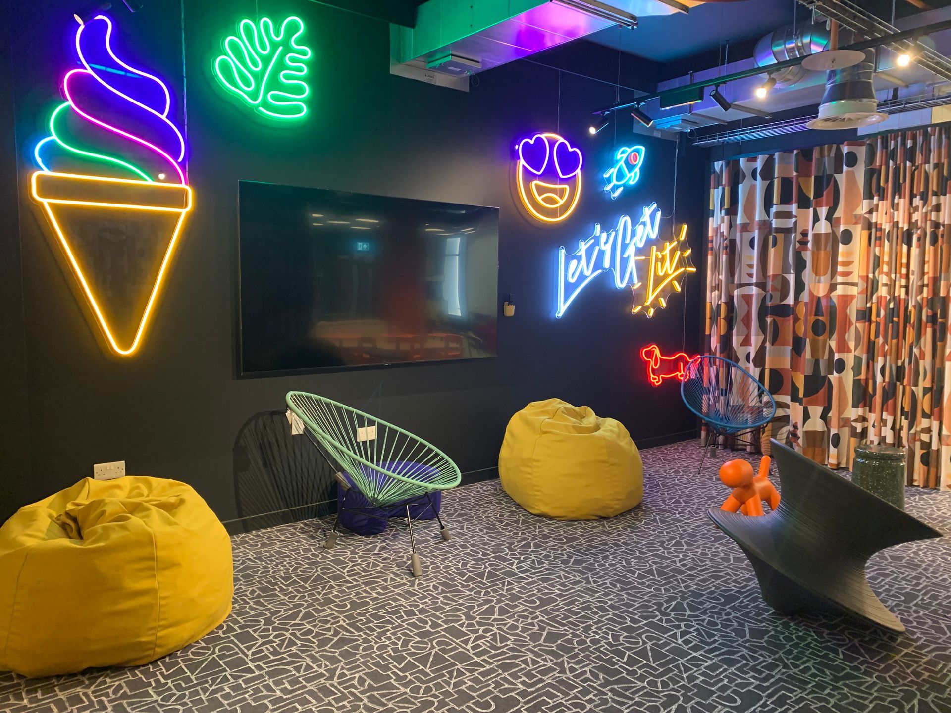 Thames Quarter | Children's playroom and activity Hub fit-out 