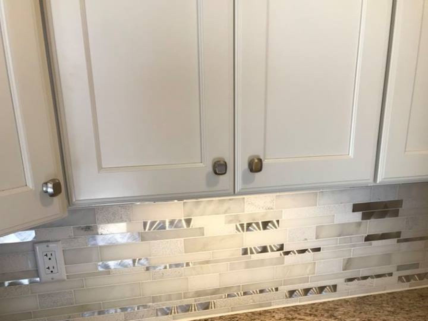White Kitchen Cabinet