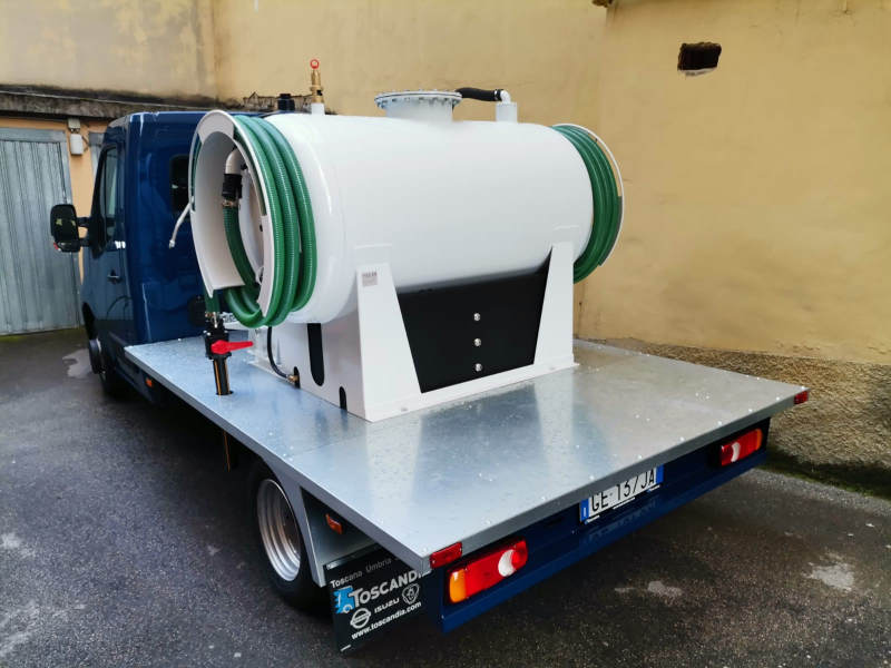 pulizia isole ecologiche private condominiali