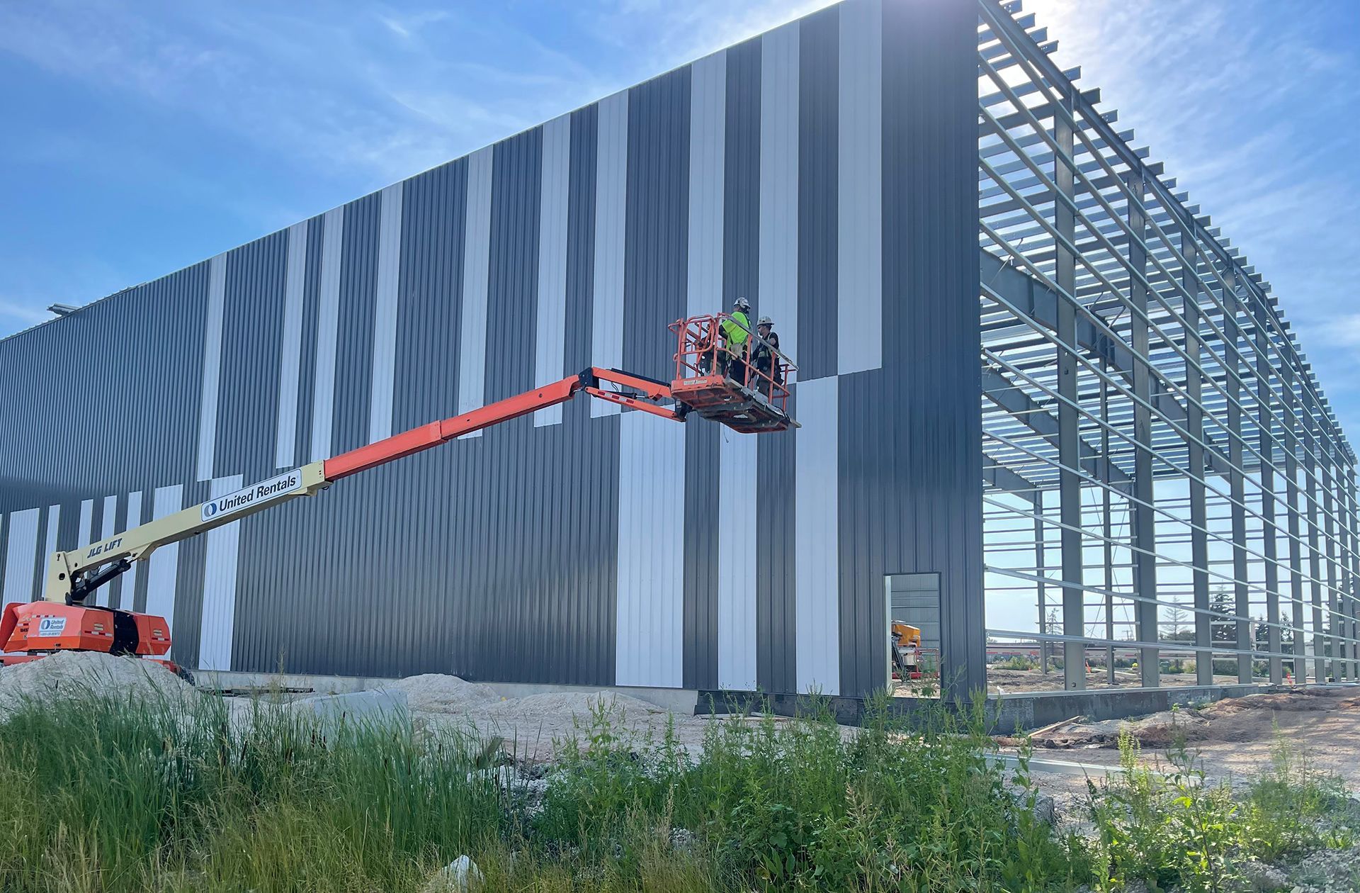 Innovation in industrial and commercial buildings has revolutionized the construction industry.