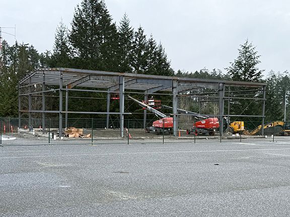 Side view of steel framing for industrial building project in Nanaimo, BC.