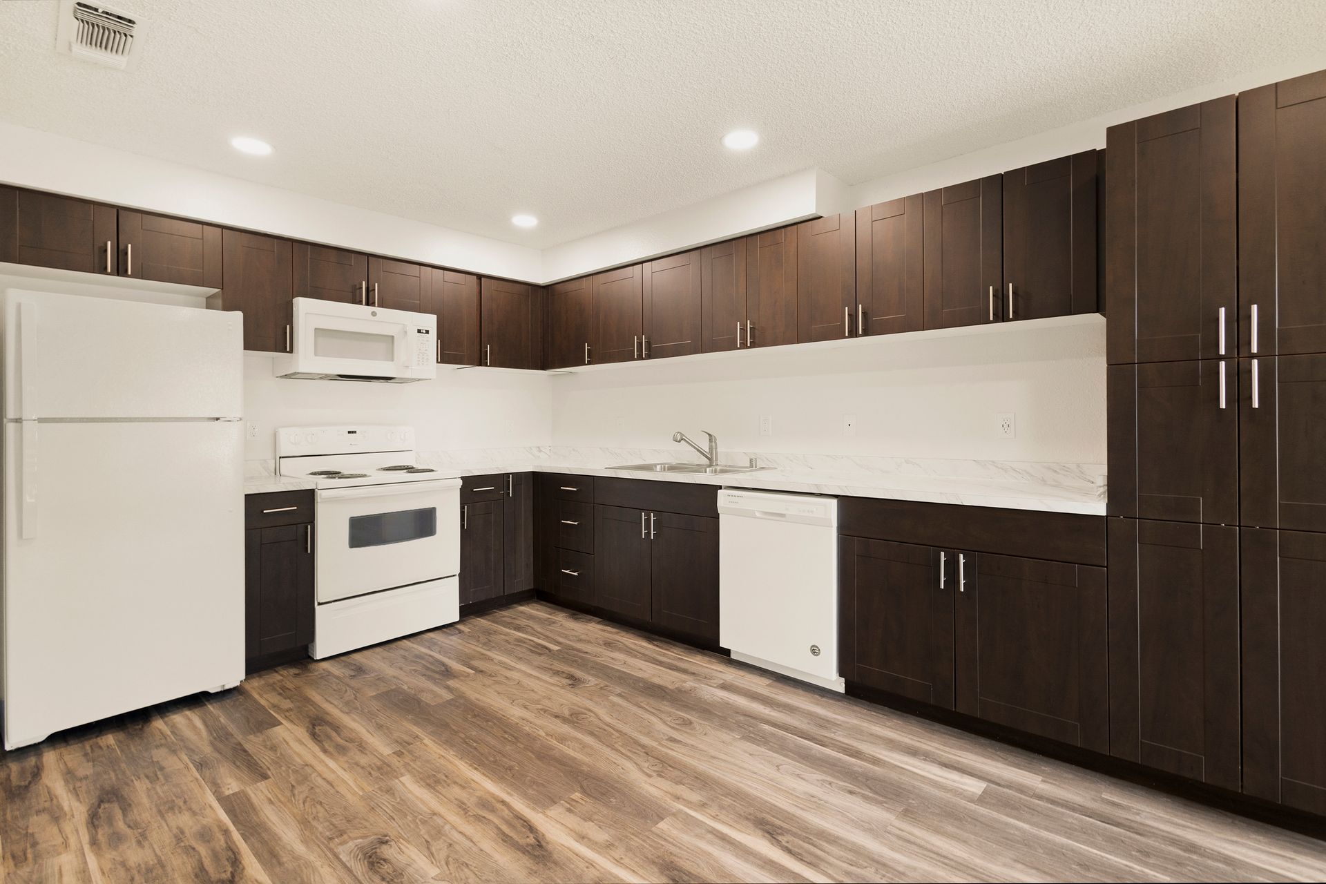 Sheridan Square Apartments | Hignell Rentals