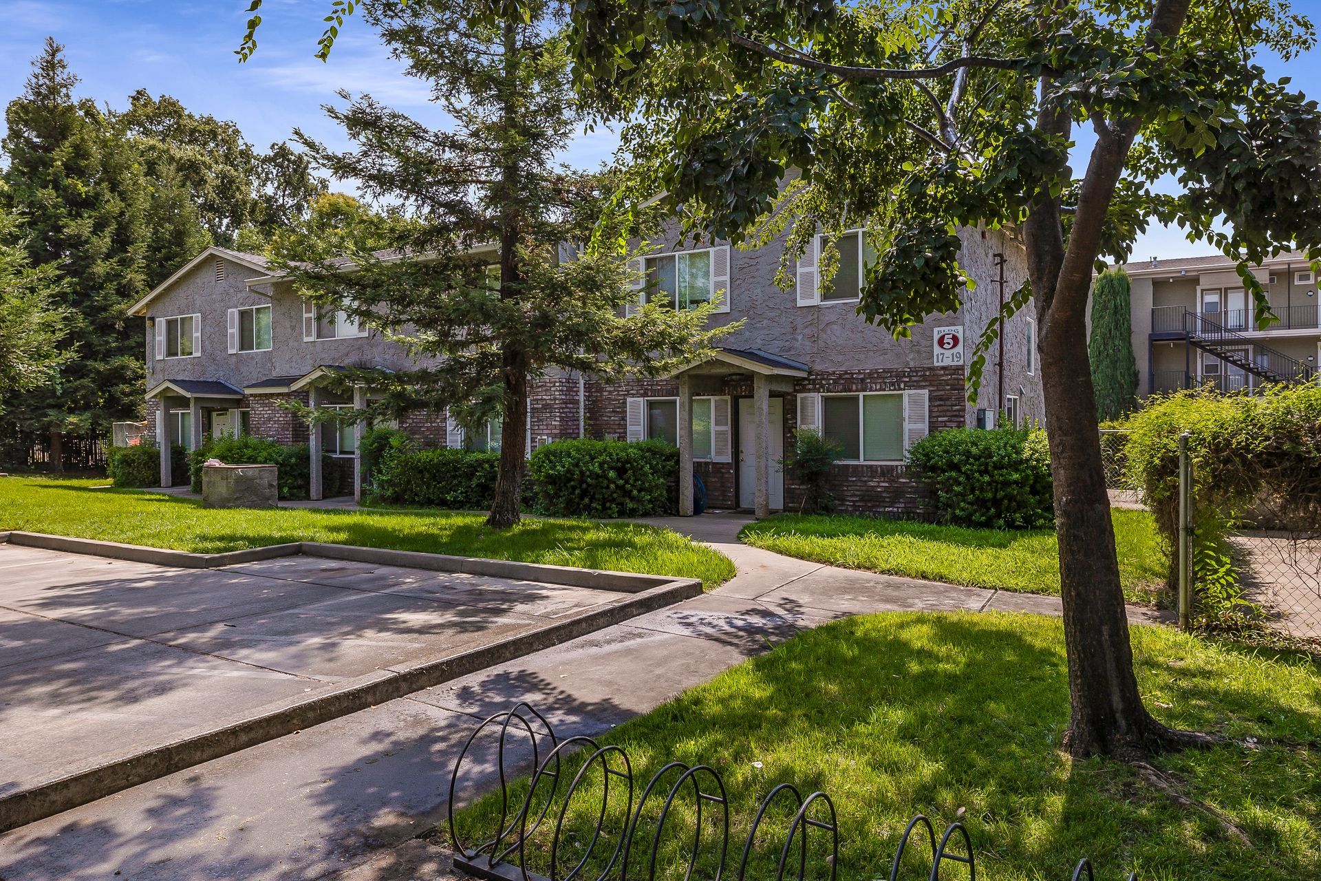 The Four Seasons | Hignell Rentals