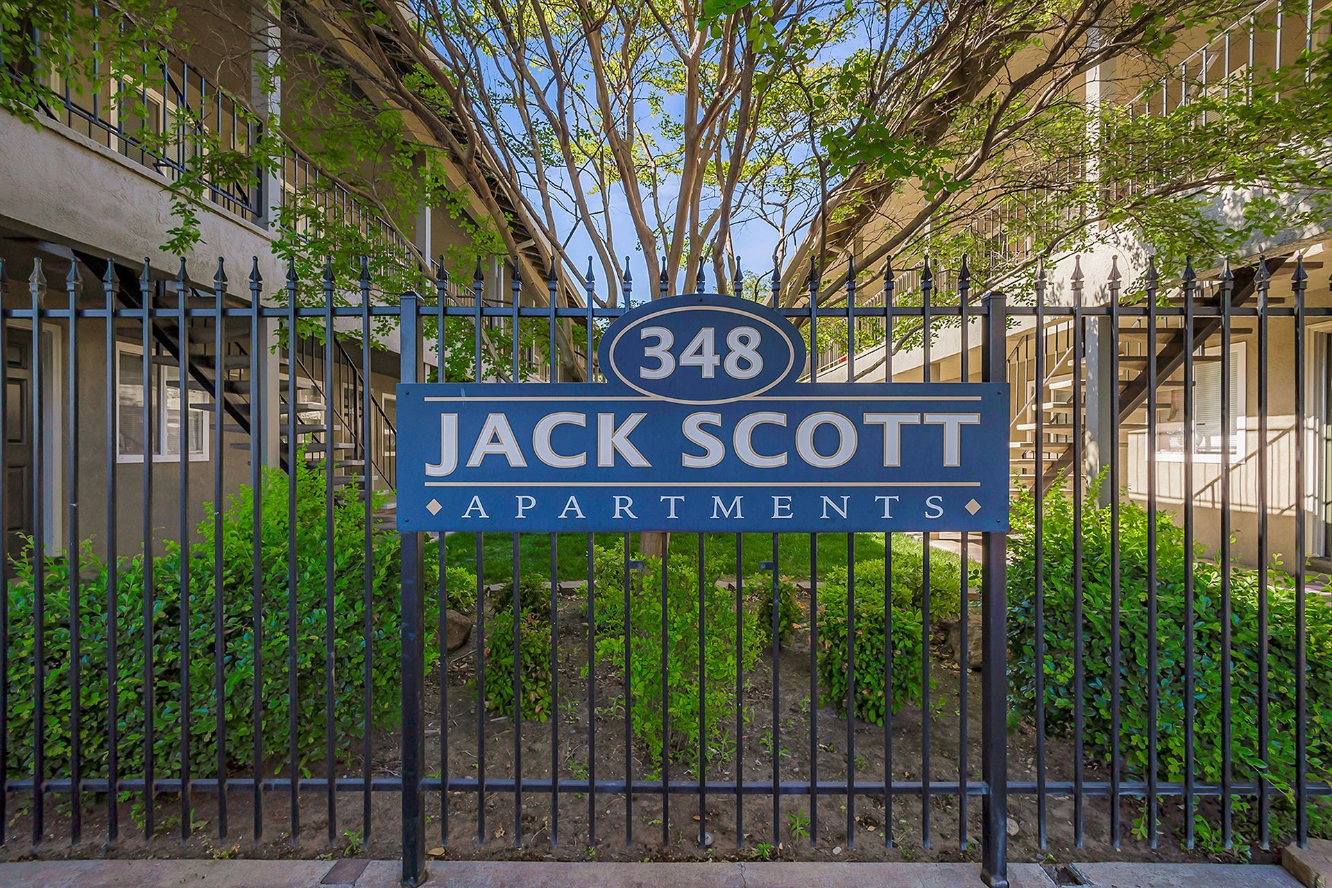 Jack Scott Apartments | Hignell Rentals