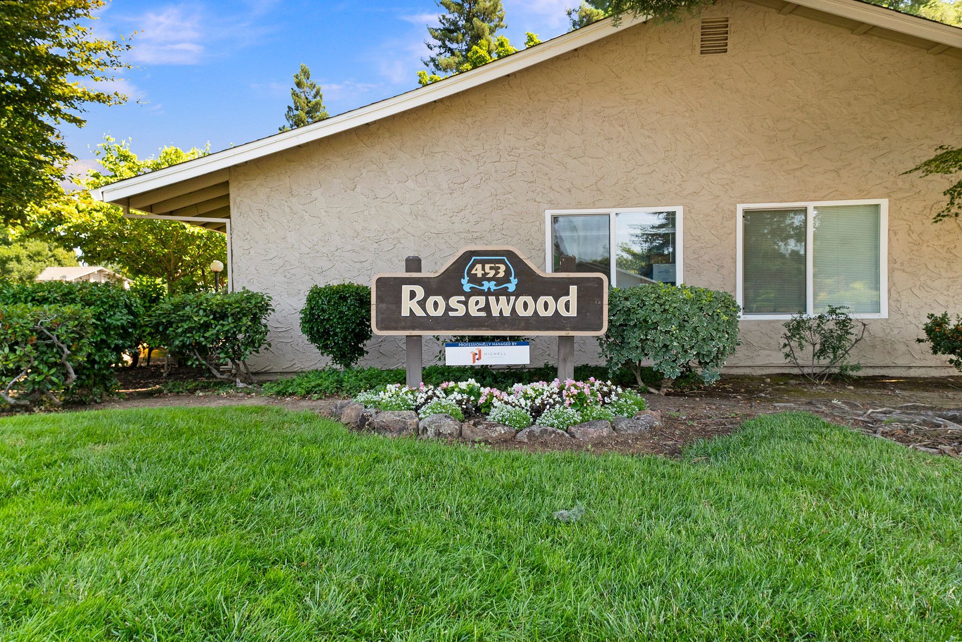 Rosewood Apartments | Hignell Rentals