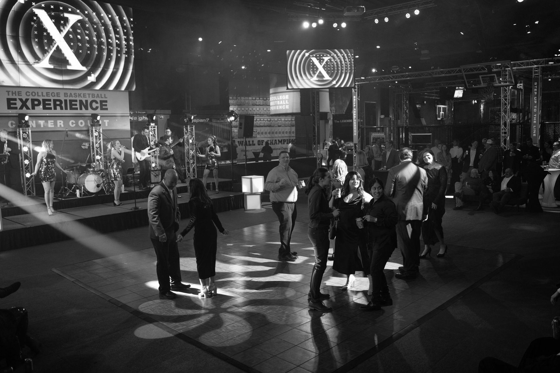 Professional photograph of people dancing on the dance floor.