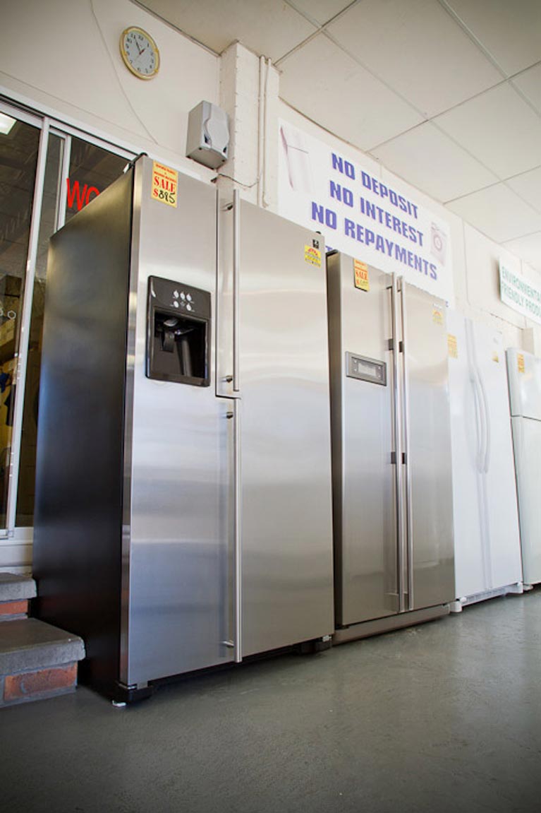 Reconditioned Refrigerator — Canberra, ACT — Renewed Appliances - Manhos