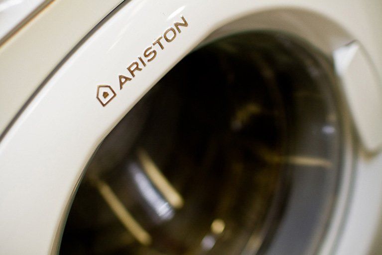 Washing Machine Brand — Canberra, ACT — Renewed Appliances - Manhos