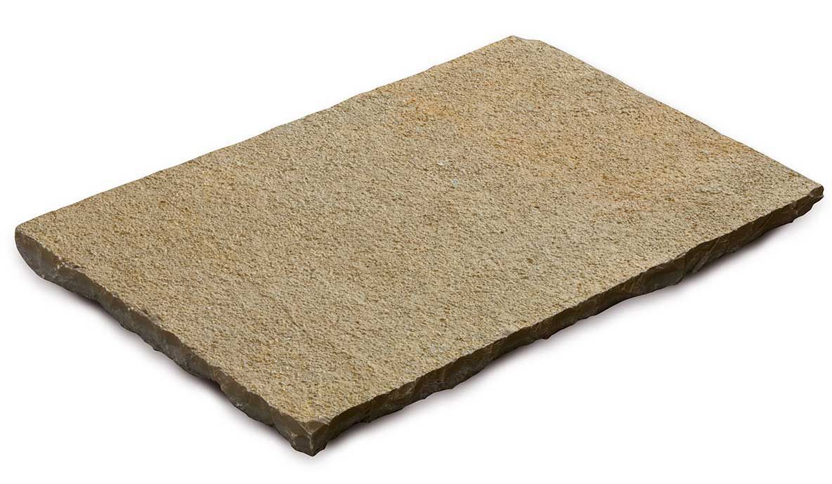 Pavimentazione rettangolare color cuoio con superficie ruvida e bordi scuri.