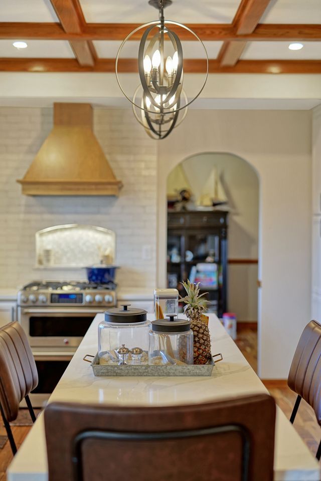 A Modern Kitchen Design with Warm Light - Lincoln, NE - SkyLimit Remodeling