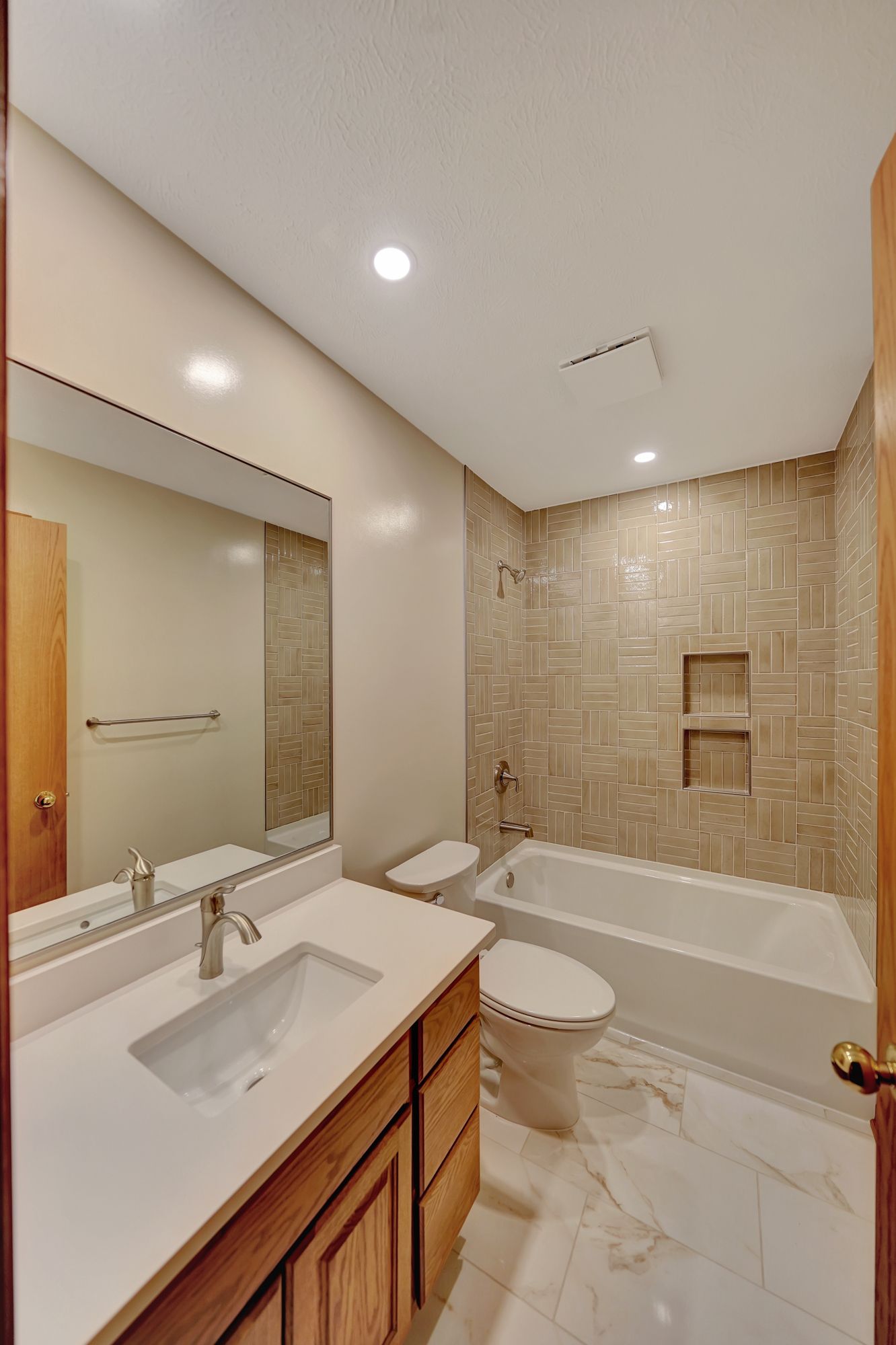 Restroom - Lincoln, NE - SkyLimit Remodeling