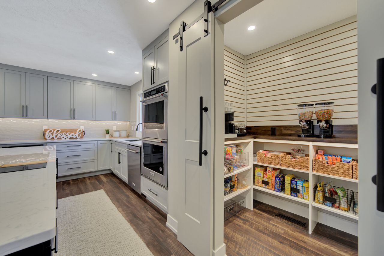 Outside view in the snack area of kitchen - Lincoln, NE - SkyLimit Remodeling