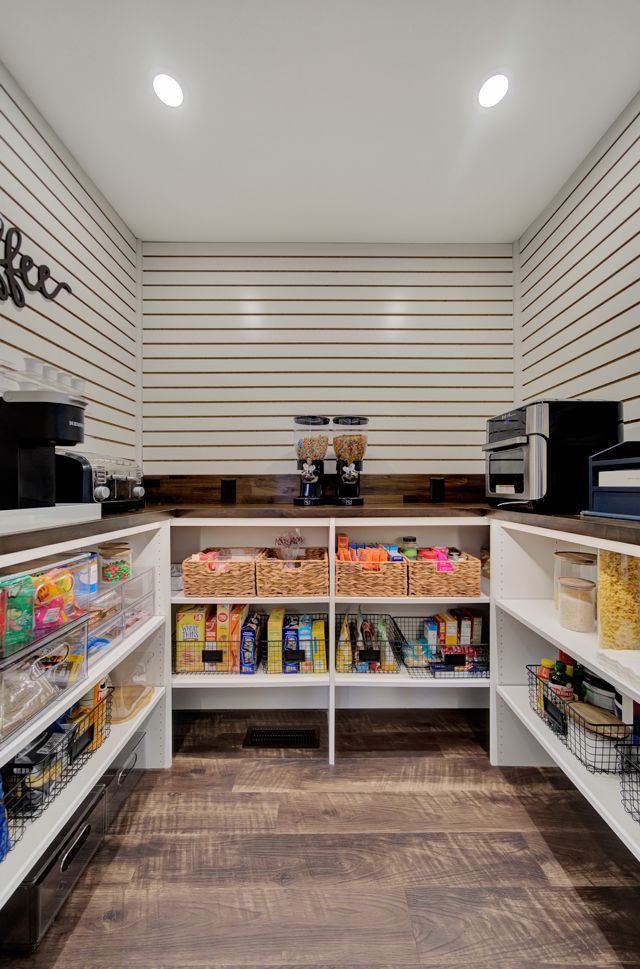 Inside view in the snack area of kitchen - Lincoln, NE - SkyLimit Remodeling