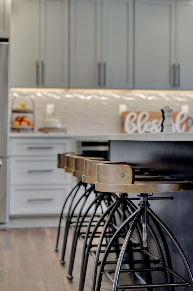 Side view of chairs in kitchen - Lincoln, NE - SkyLimit Remodeling