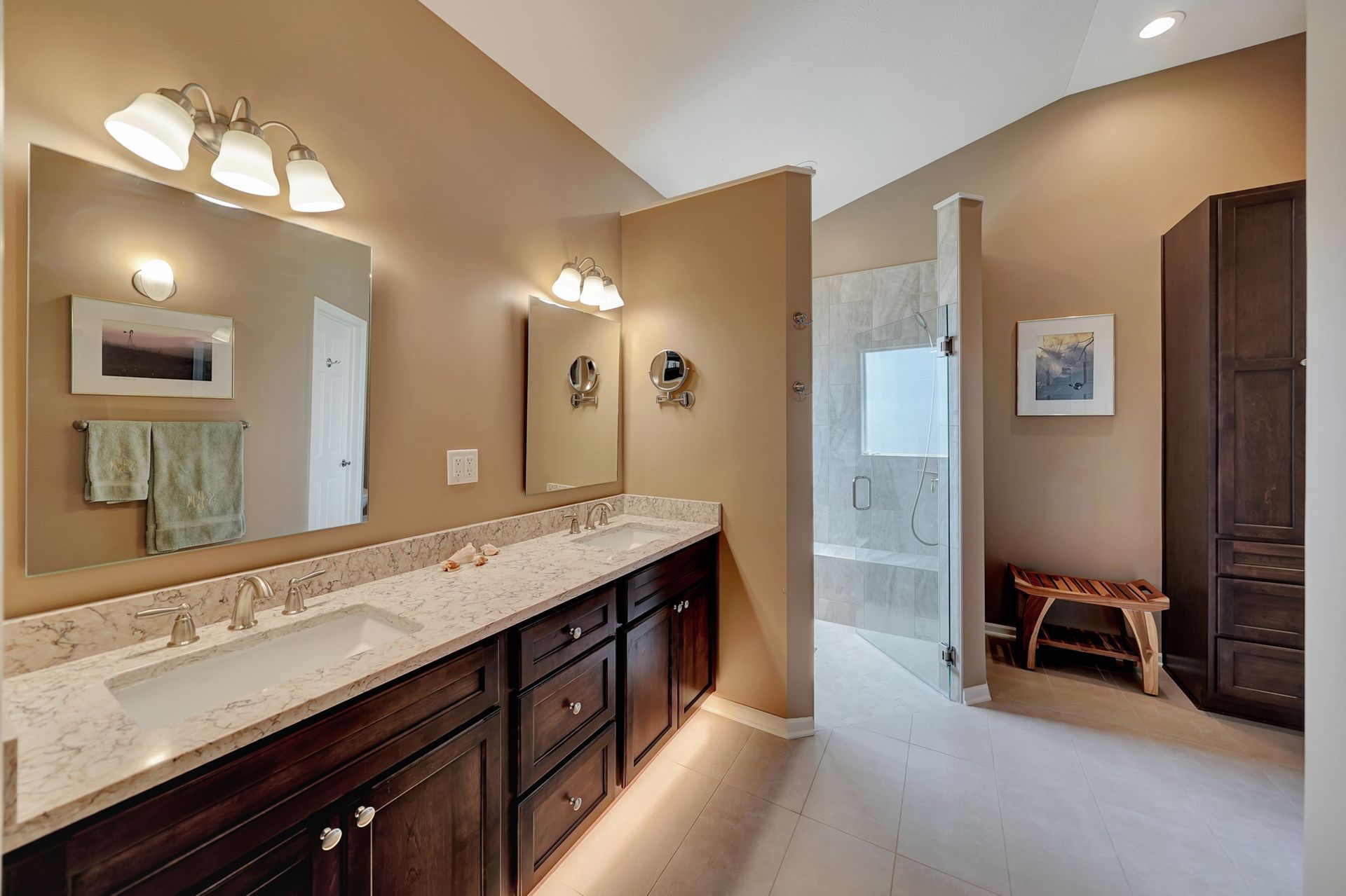 Living Room Remodel - Lincoln, NE - SkyLimit Remodeling