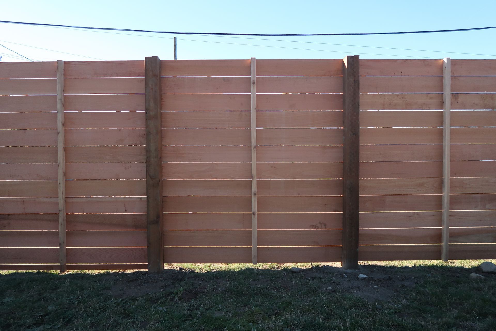 Horizontal fencing with no trim
