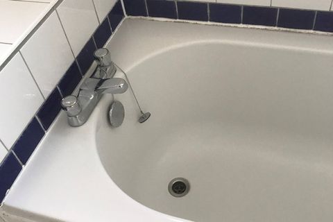 Basin cleaning