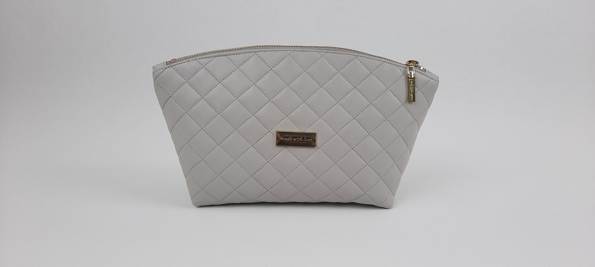 NECESSAIRE ESTOJO PELE SINTÉTICA ACOLCHOADA COR CINZA ACESSÓRIOS DOURADOS