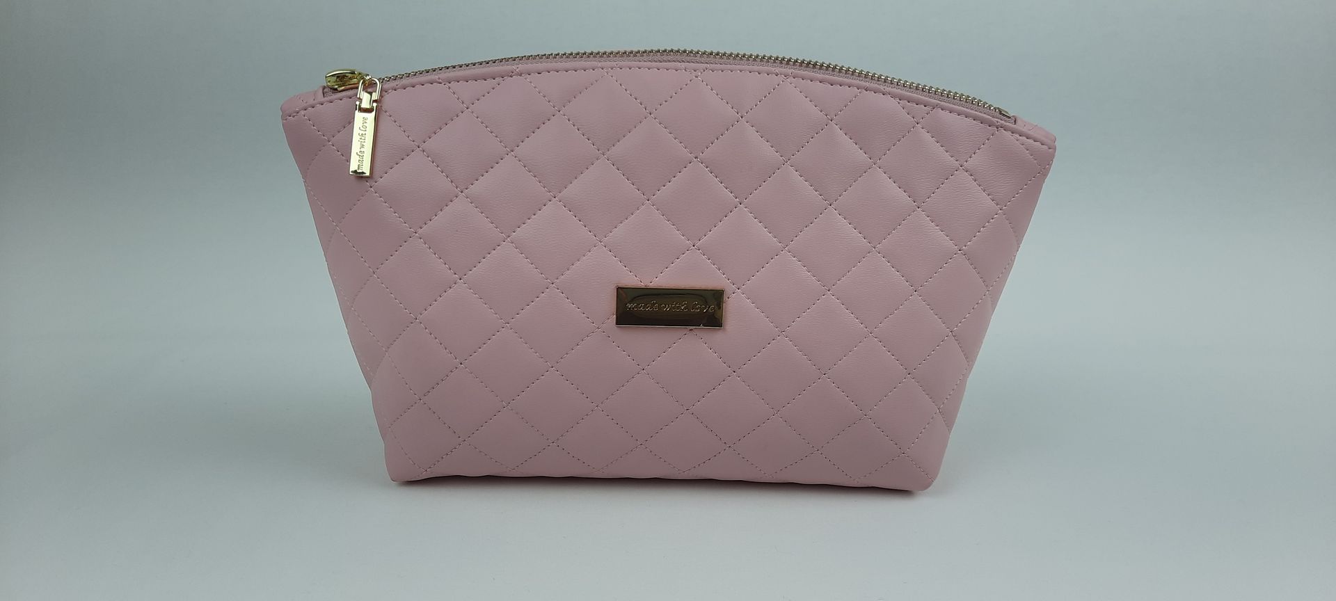 NECESSAIRE ESTOJO PELE SINTÉTICA ACOLCHOADA COR ROSA ACESSÓRIOS DOURADOS